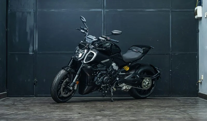 Ducati Diavel V4 2023 Black | Motor Premium Ducati | Hogspot.id