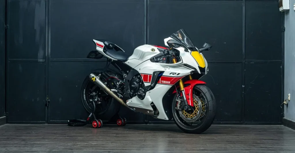 Yamaha YZF-R1 60th Anniversary 2022